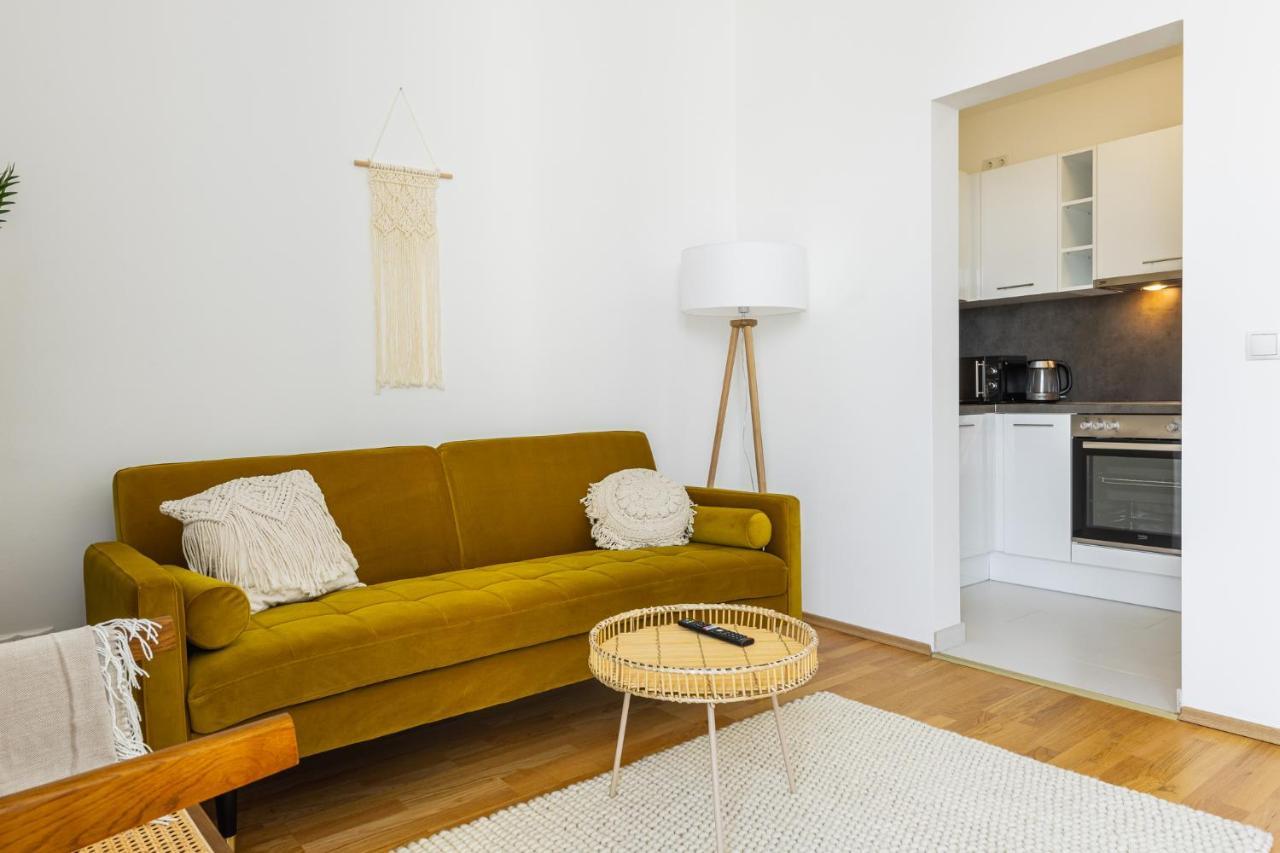 Bright Stylish Apartment With A Balcony In A Top Location Vienna Exterior photo