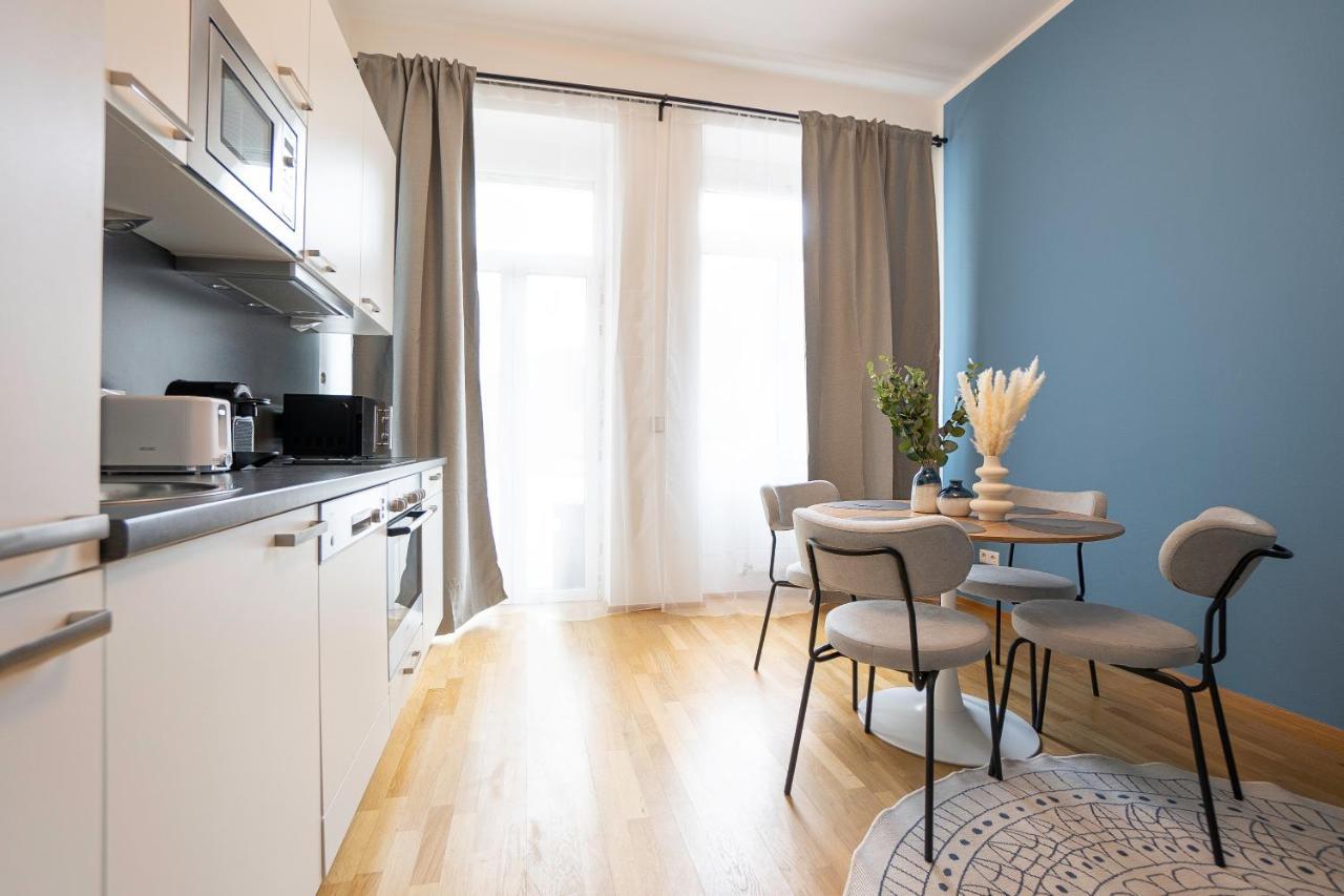 Bright Stylish Apartment With A Balcony In A Top Location Vienna Exterior photo